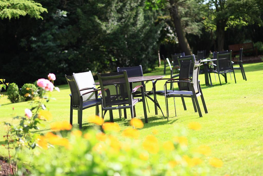 Best Western Plus Pinewood Manchester Airport-Wilmslow Hotel Exterior photo